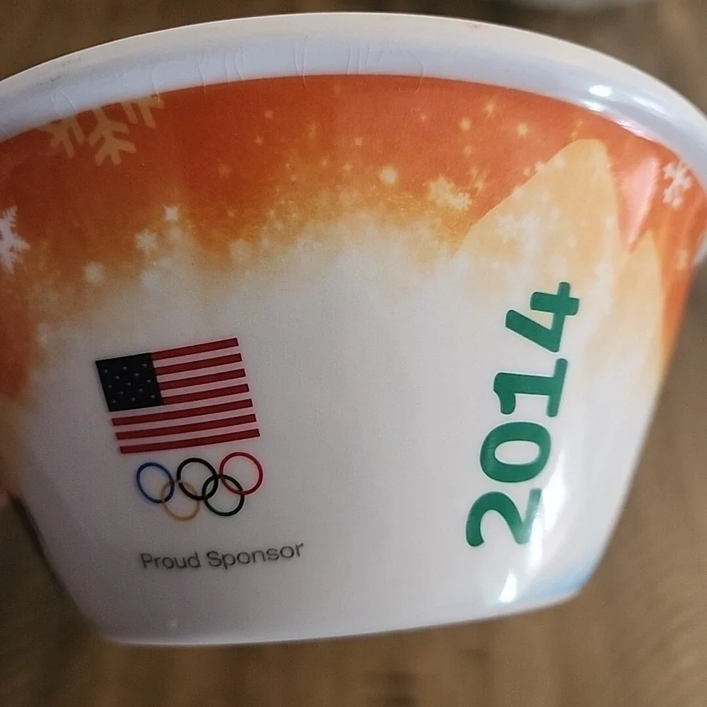 Kelloggs 2014 Team USA Olympic Corny the Rooster Ice Skating Cereal Bowl Promo